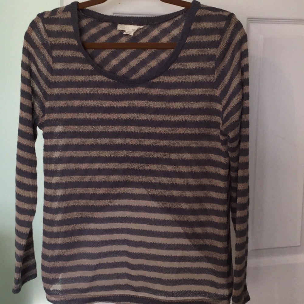 DEREK HEART sheer liteweight open back  top
